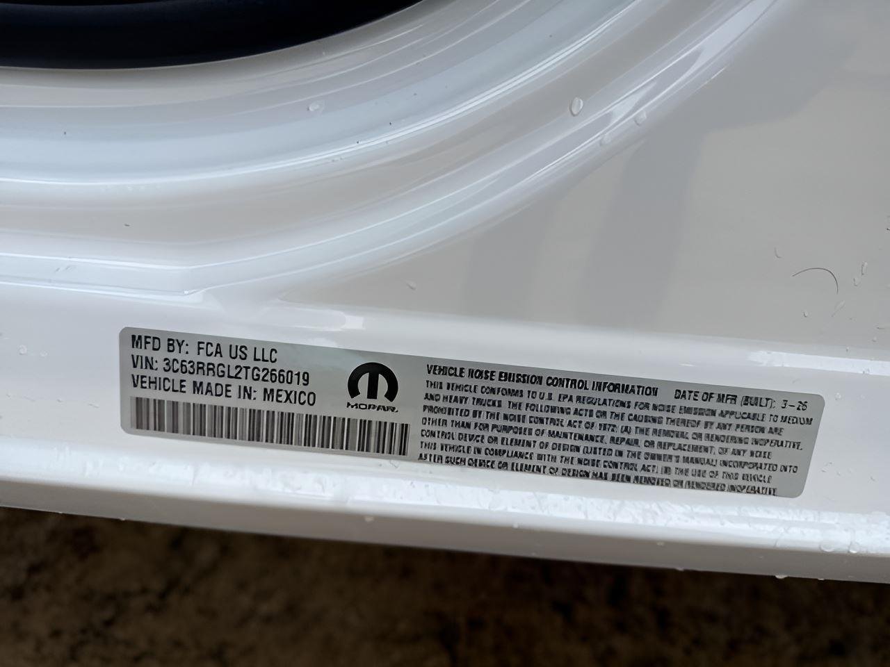 New 2026 Bright White Clear-Coat Exterior Paint RAM Tradesman image 26