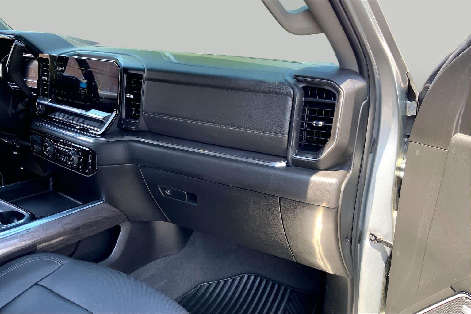 Used 2024 Slate Gray Metallic Chevrolet LTZ image 18