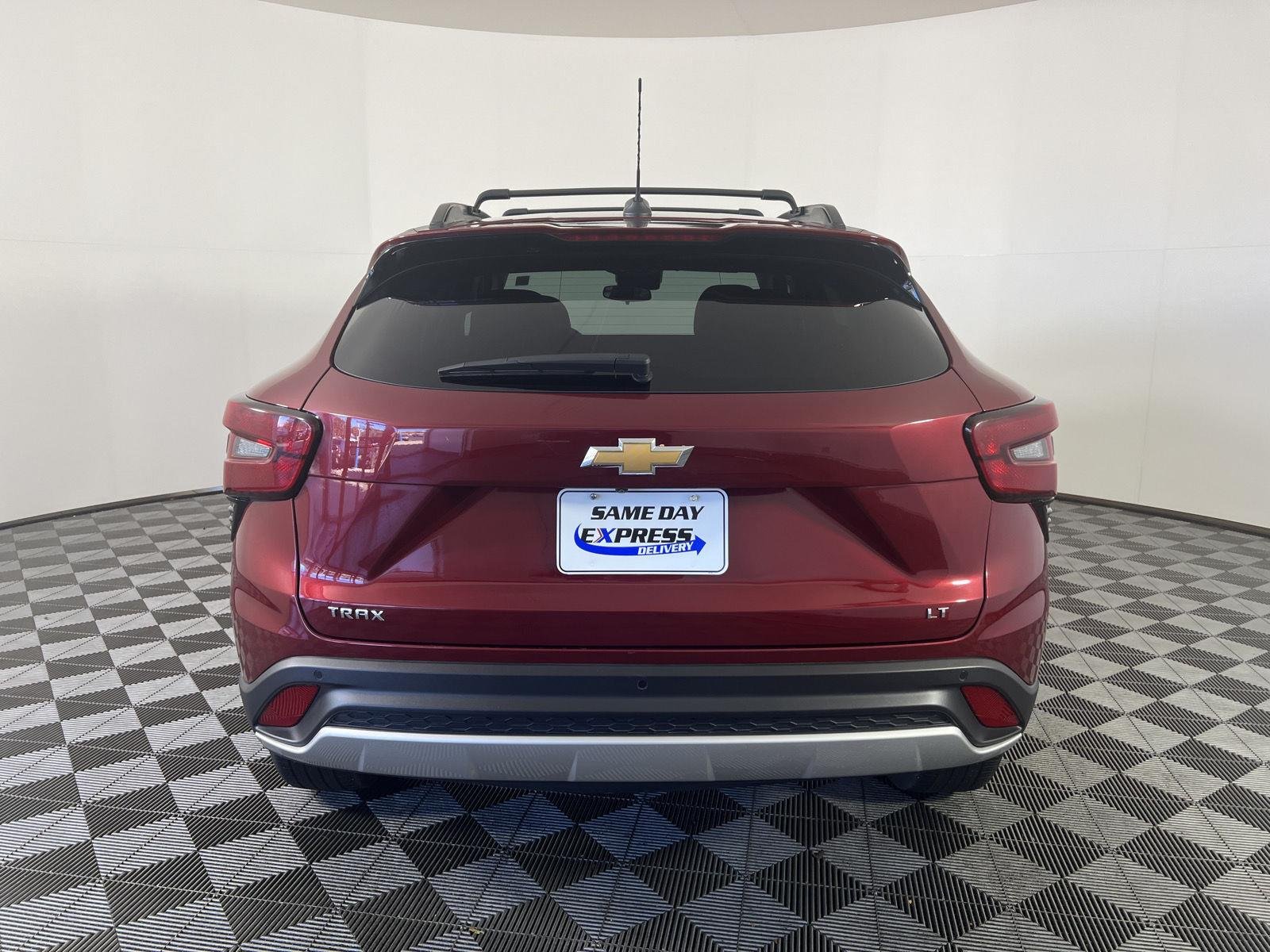Used 2025 Crimson Metallic Chevrolet LT image 23