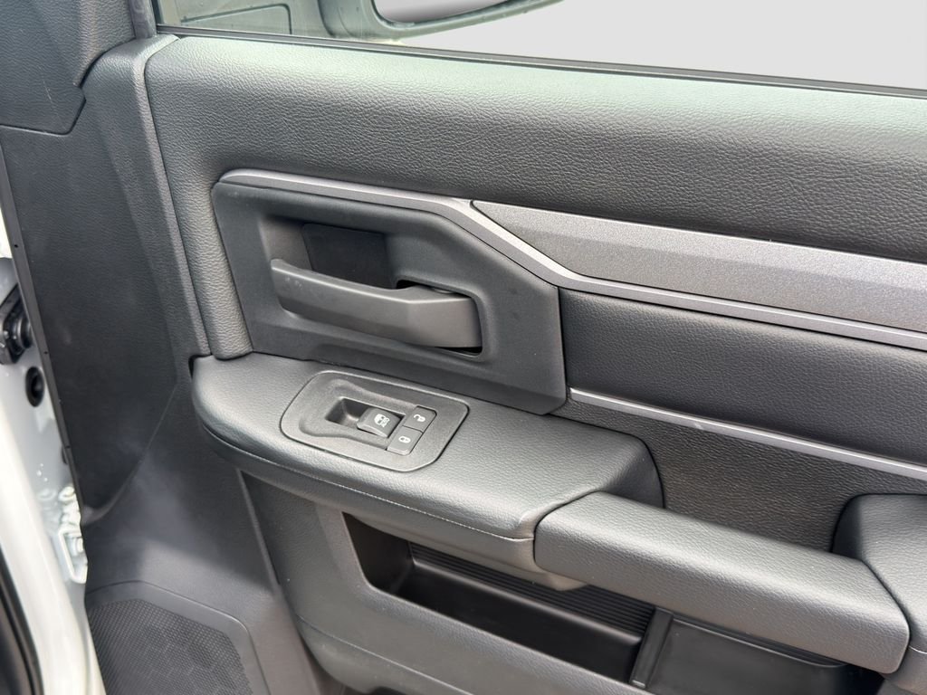 New 2026 Bright White Clearcoat RAM Tradesman image 36