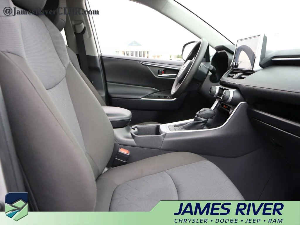 Used 2024 Silver Toyota XLE image 9