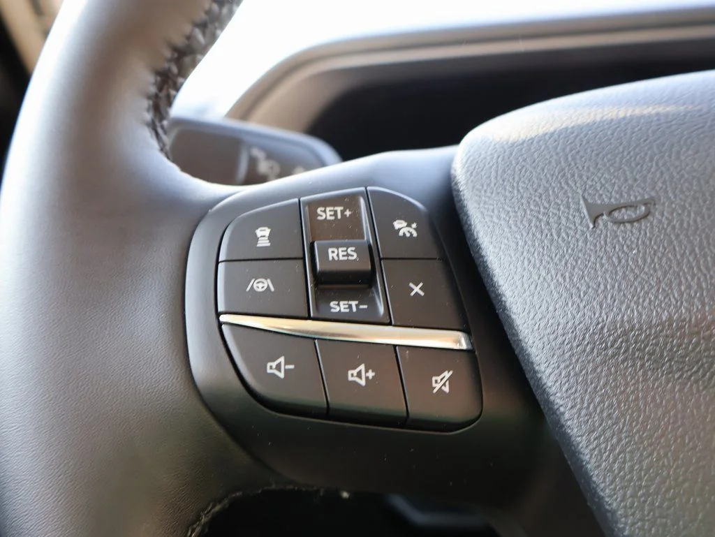 New 2025 Shadow Black Ford Outer Banks® image 26