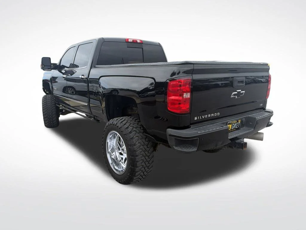 Used 2017 Black Chevrolet LTZ image 7