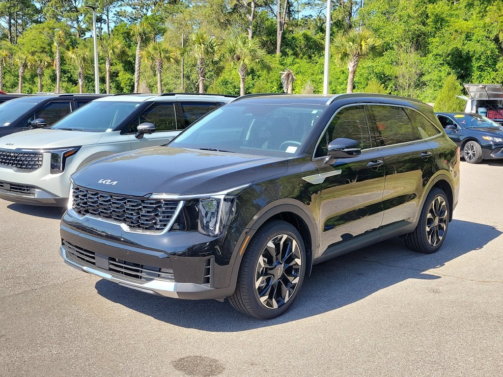 New 2026 Ebony Black Kia EX image 3