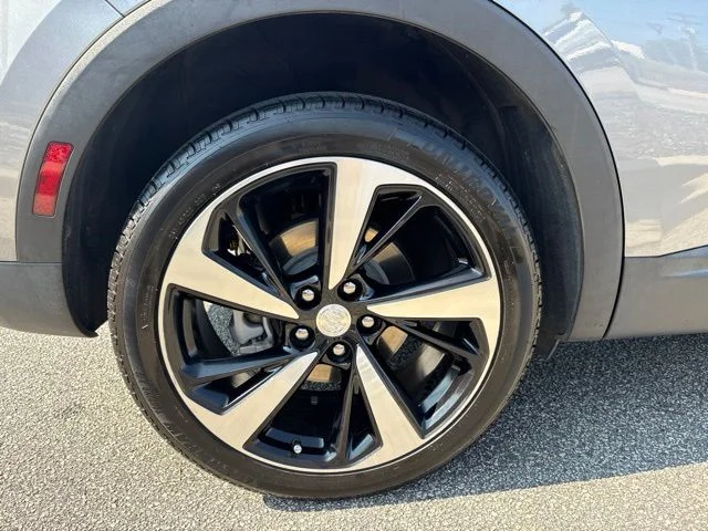 Used 2021  Buick Essence image 9