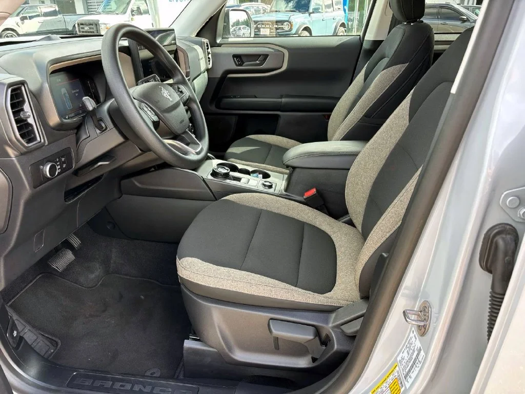 Used 2026 White Metallic Ford Big Bend image 10