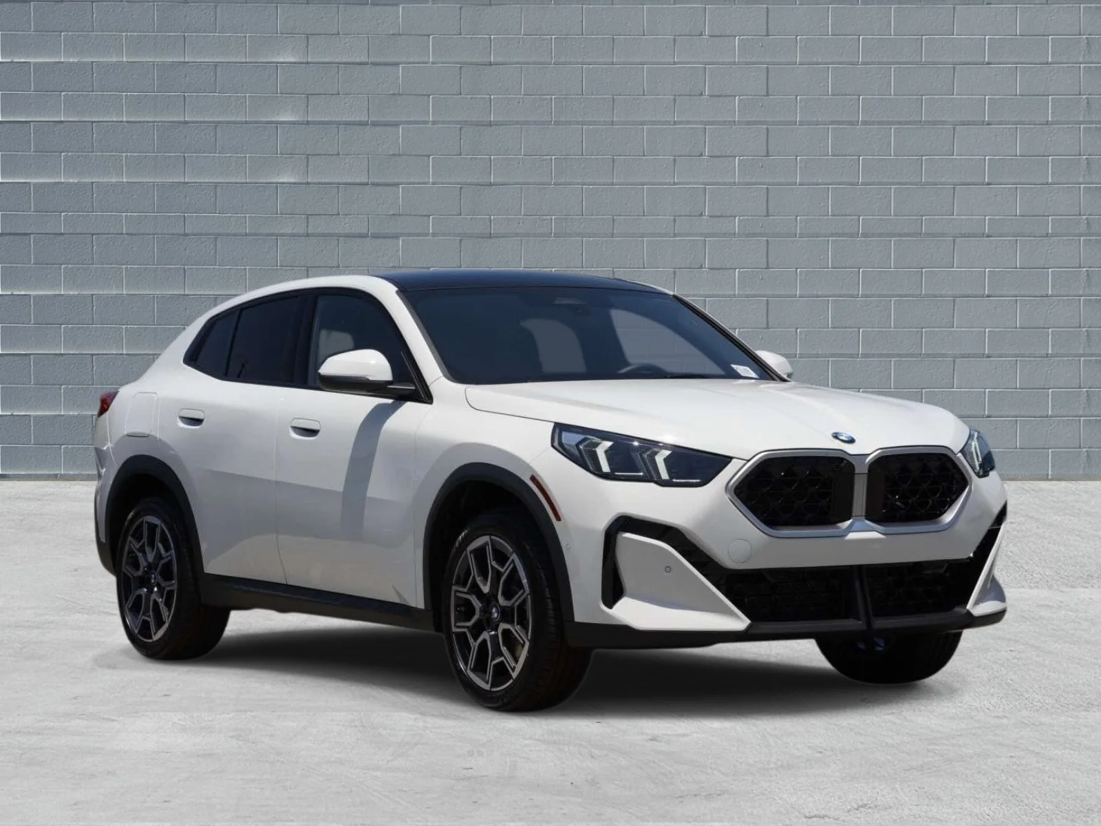 New 2026 Alpine White BMW xDrive28i image 1