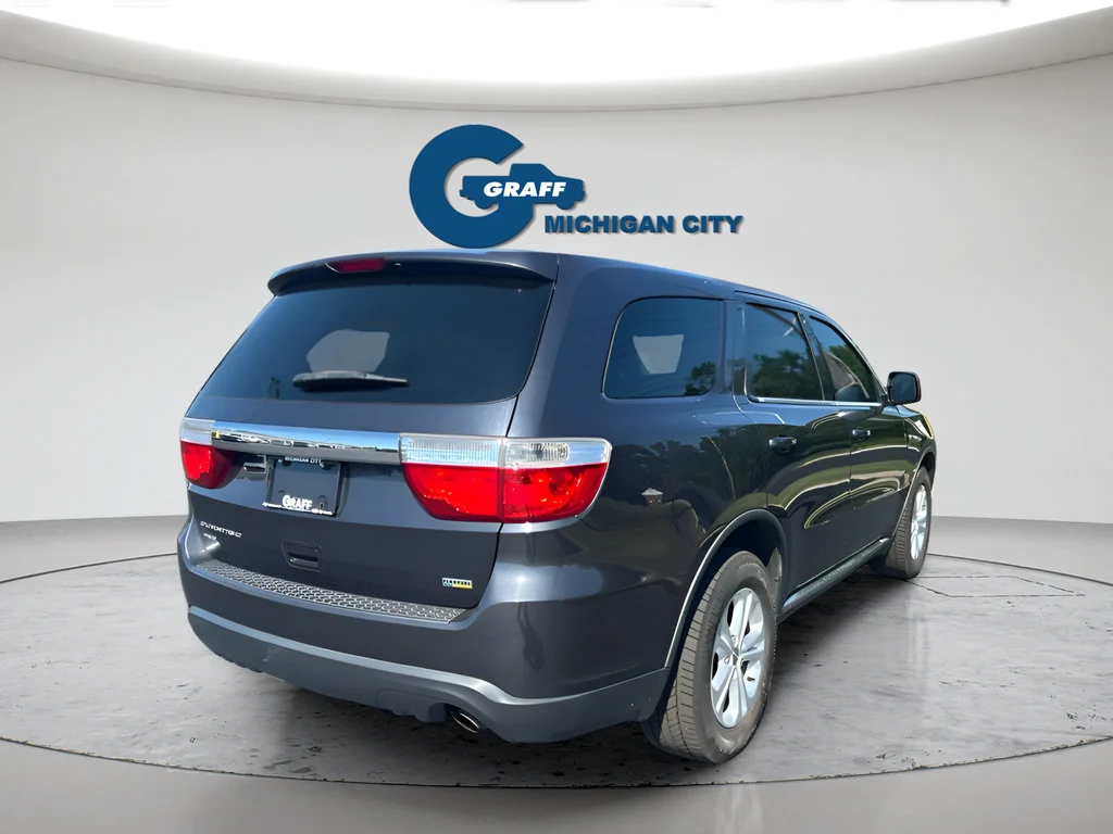Used 2013 Gray Dodge SXT image 5