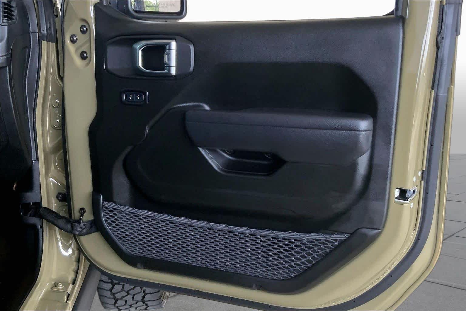 Used 2025 41 Jeep Rubicon image 22