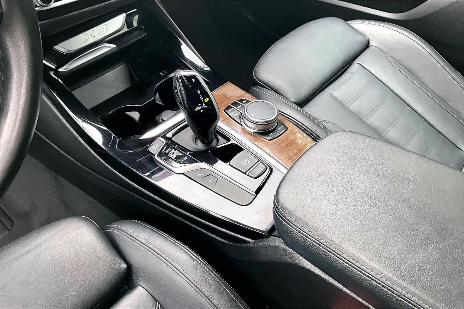Used 2020 Dark Graphite Metallic BMW sDrive30i image 16