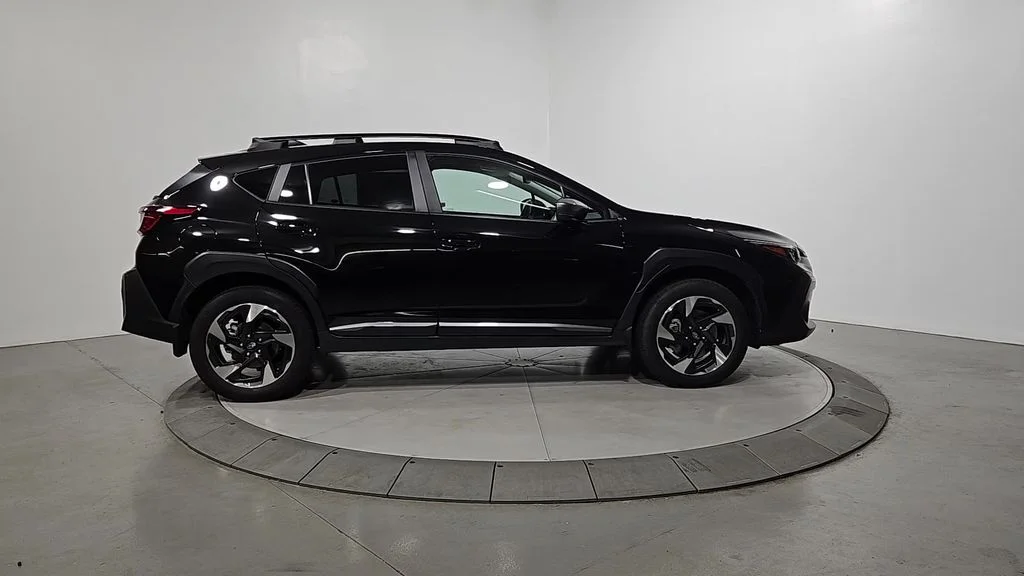 2025 Subaru Crosstrek Limited - Photo 13