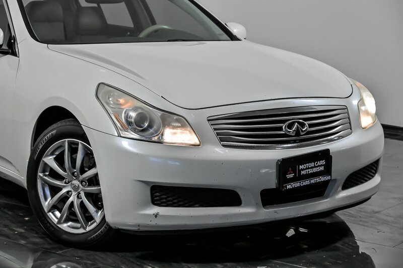 Used 2008 INFINITI G 35 with VIN JNKBV61F98M272260 for sale in Aurora, IL