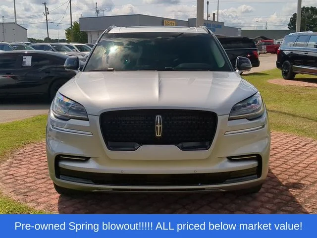 Used 2024 Silver Lincoln Reserve image 16