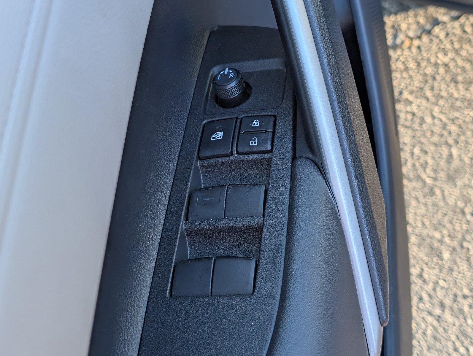 Used 2026 Celestite Toyota L image 18