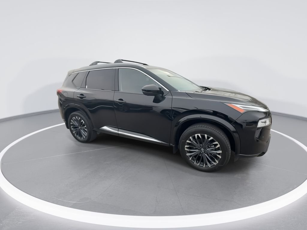 Used 2026 Black Nissan Platinum image 2