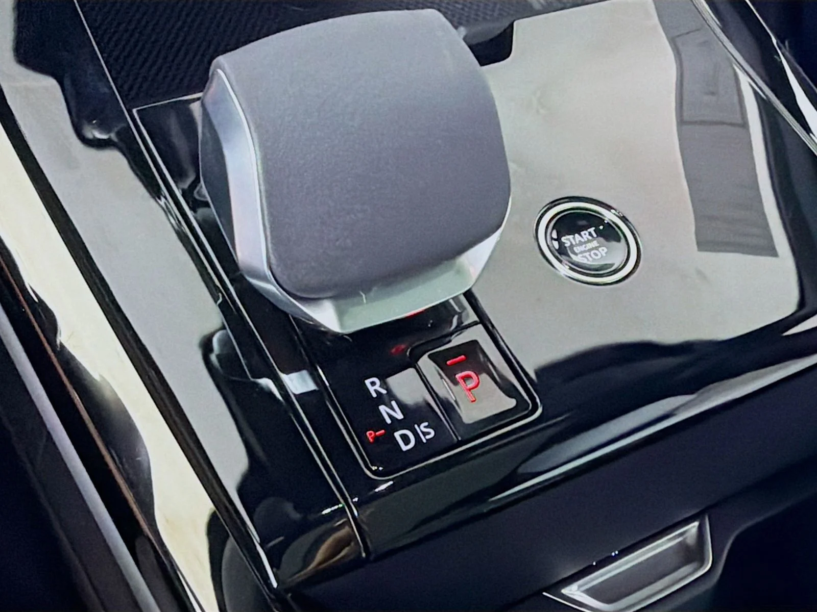 2026 Land Rover Range Rover Sport Dynamic SE - Photo 16