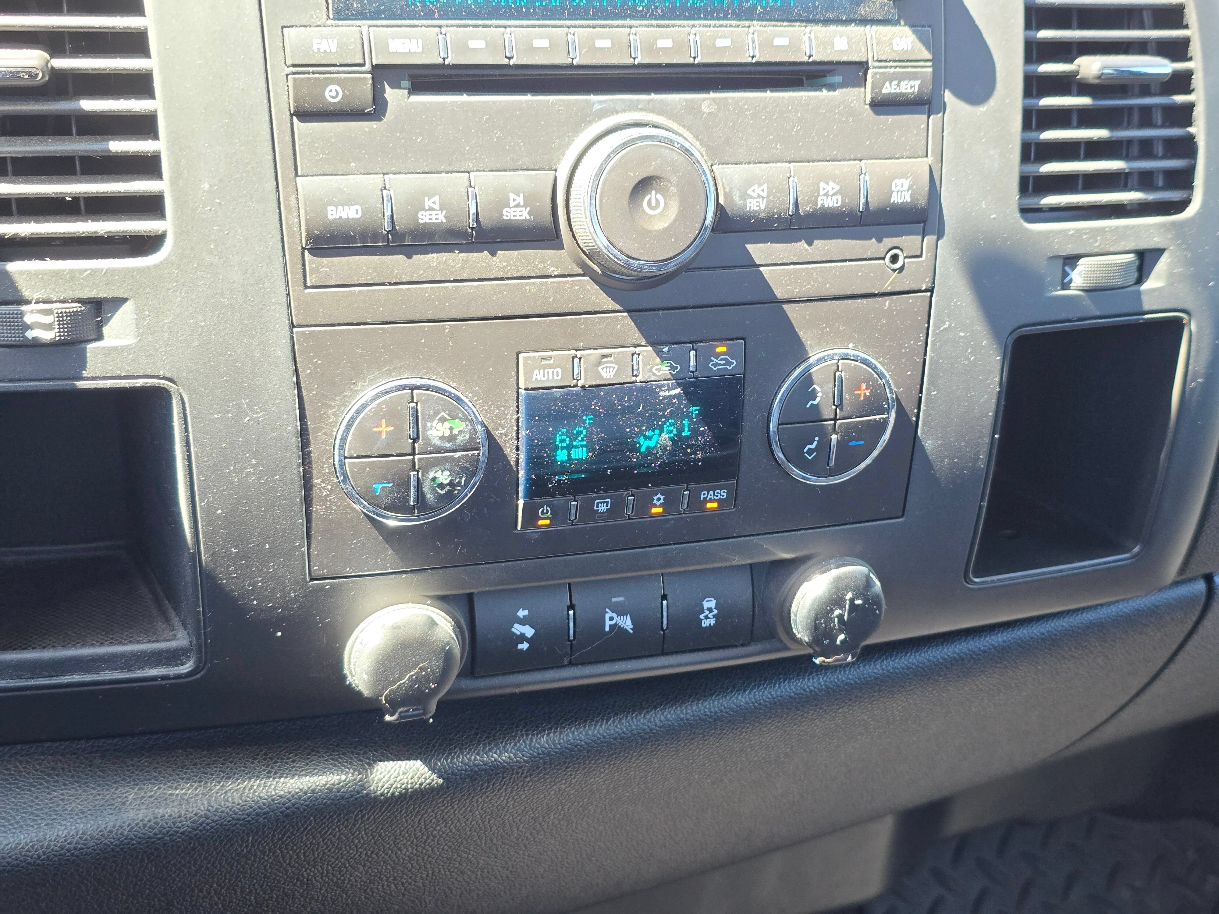 Used 2013 QUICKSILVER METALLIC GMC SLE image 24