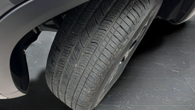 Used 2024 Gray Metallic Jeep Altitude image 35