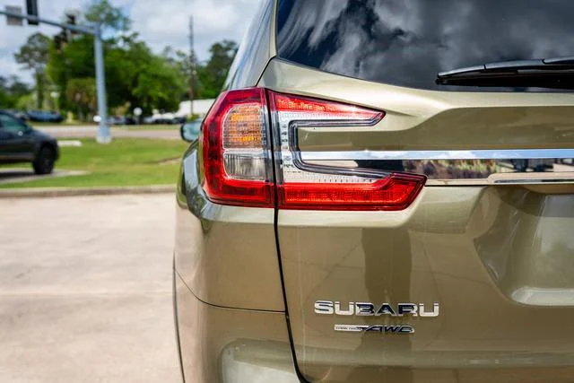 Certified Used 2023 Autumn Green Metallic Subaru Limited image 16