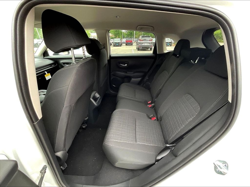 New 2026 Platinum White Pearl Honda LX image 15
