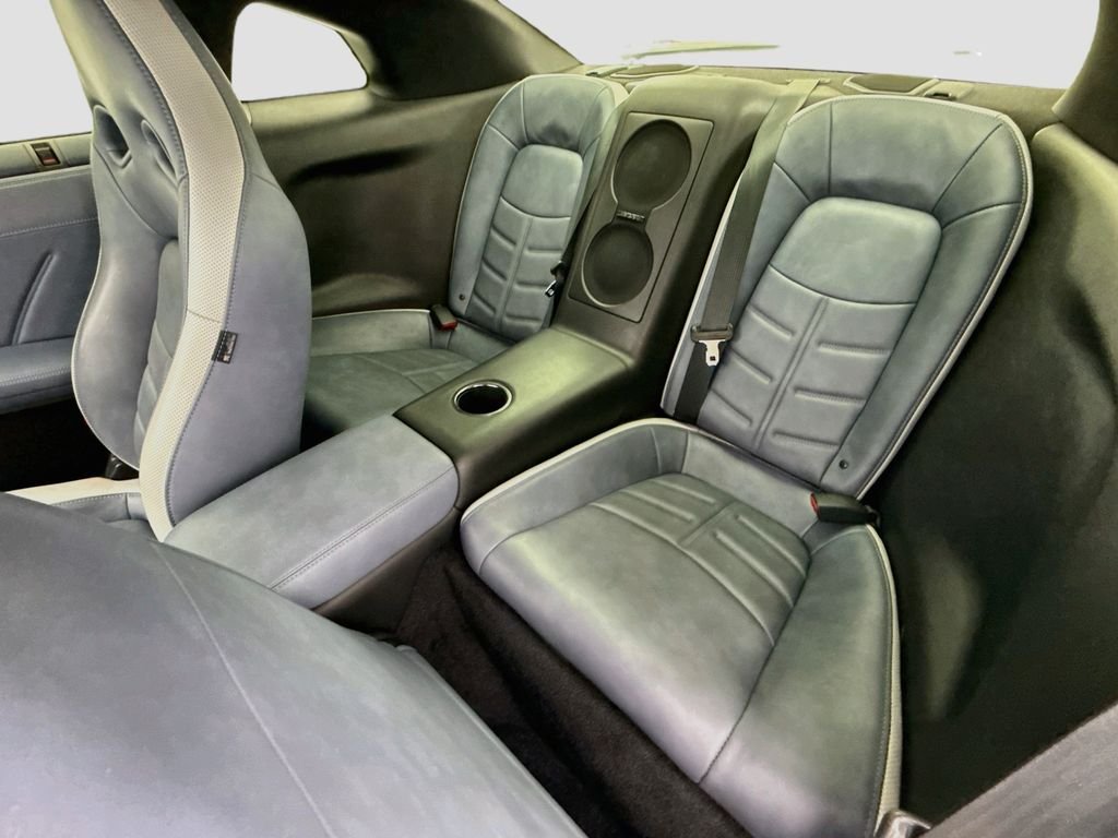 Used 2020 Super Silver Nissan Premium image 20