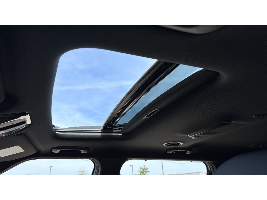 New 2027 Glacial White Pearl Kia X-Line EX image 26