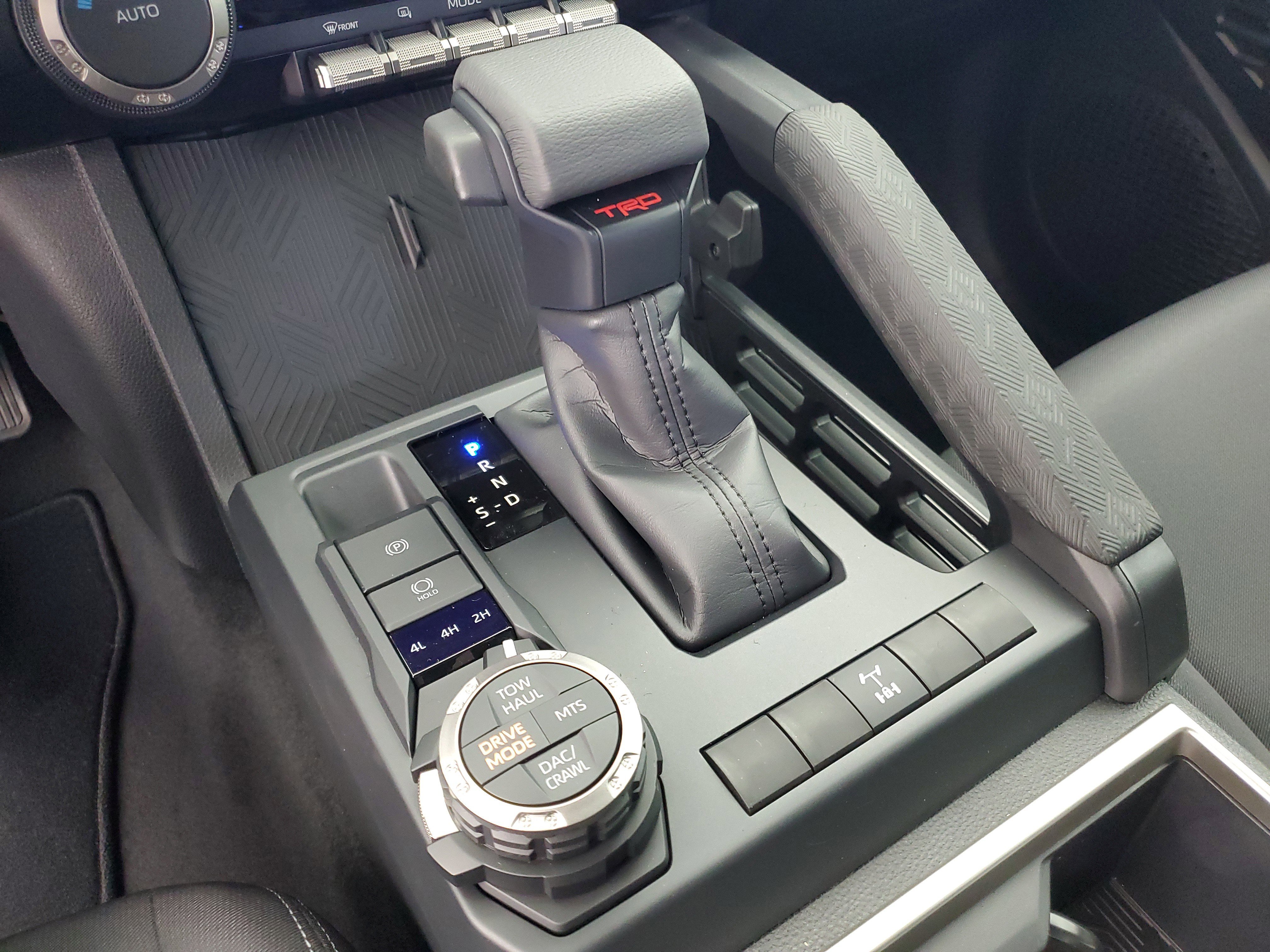 2025 Toyota Tacoma TRD Off Road - Photo 31