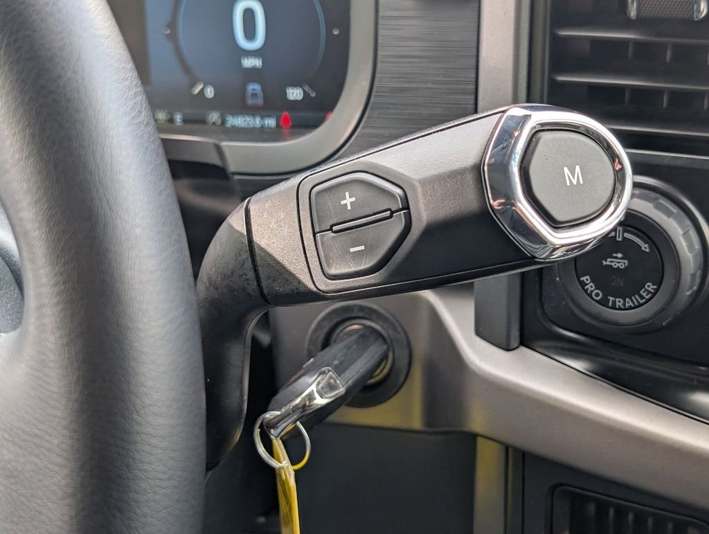 Used 2024  Ford XLT image 13