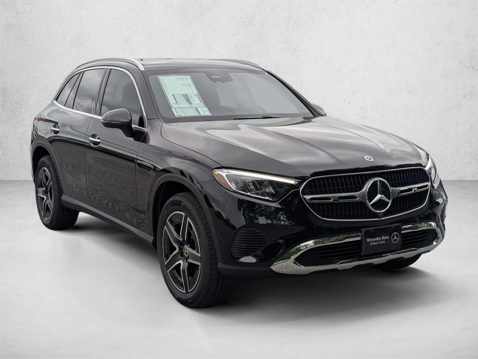 New 2026 Black Mercedes-Benz GLC300 image 7