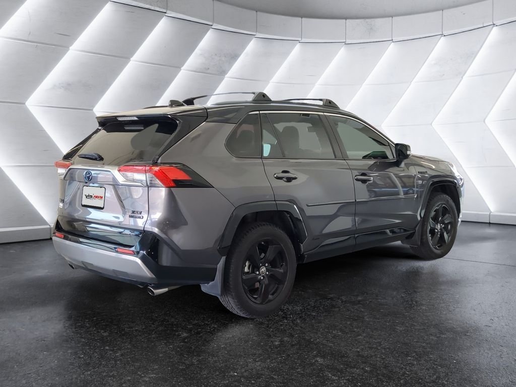 Used 2019 Gray Toyota XSE image 4