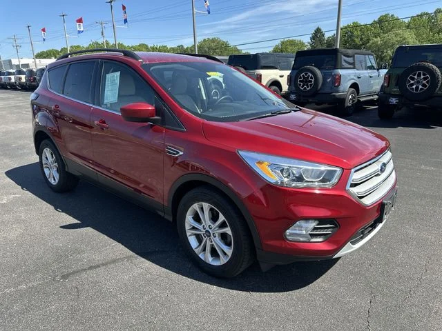 Used 2018 Red Ford SEL image 11
