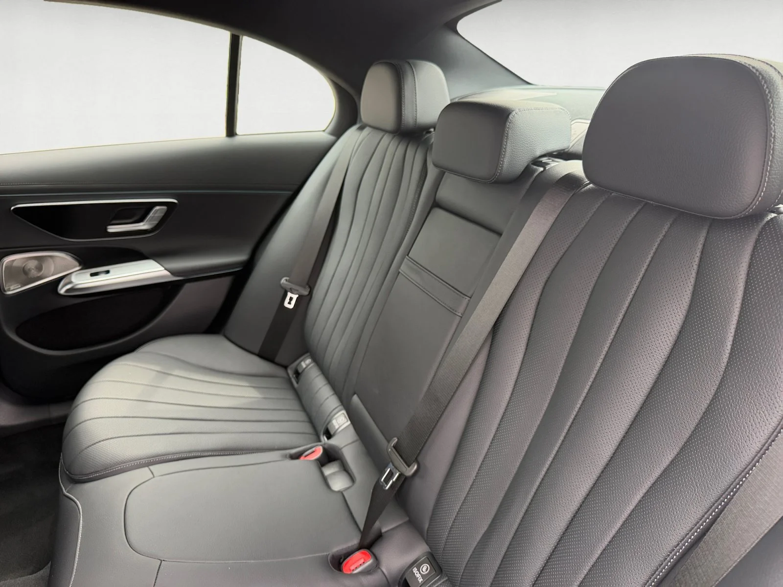 New 2026 Blue Mercedes-Benz E 350 image 13