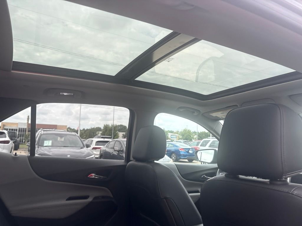 Used 2020 Midnight Blue Metallic Chevrolet Premier image 37