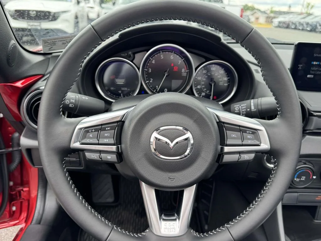2025 Mazda MX-5 Miata Club - Photo 17