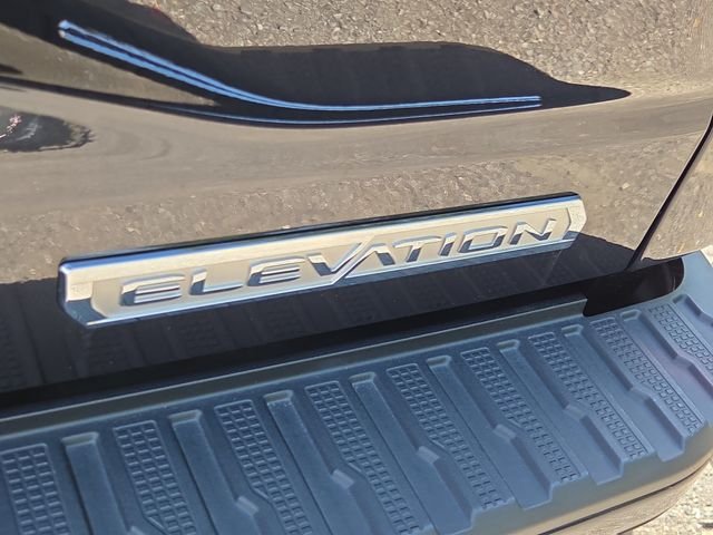Used 2023 Titanium GMC Elevation image 5