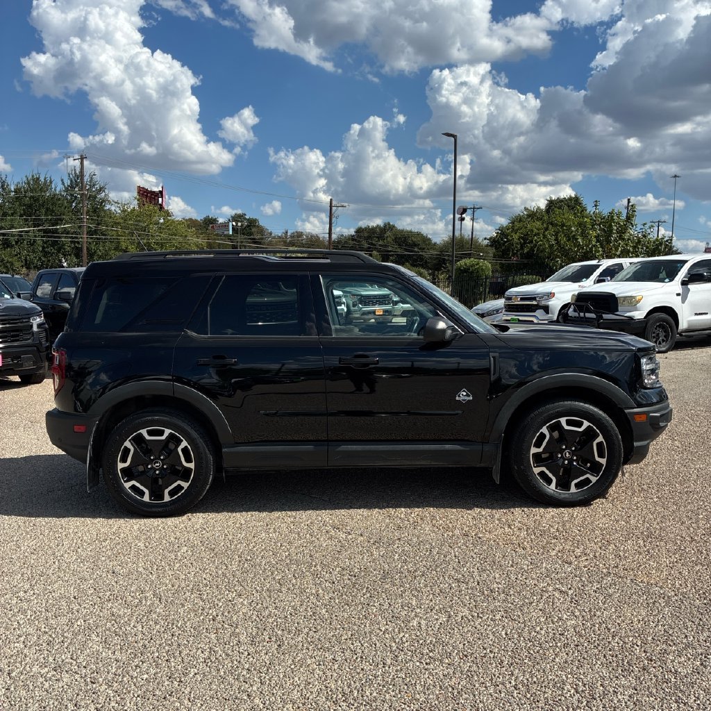 Used 2021 Shadow Black Ford Outer Banks image 2