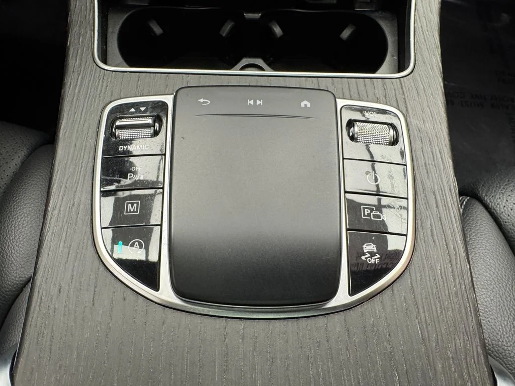 Used 2022 White Mercedes-Benz GLC 300 image 20