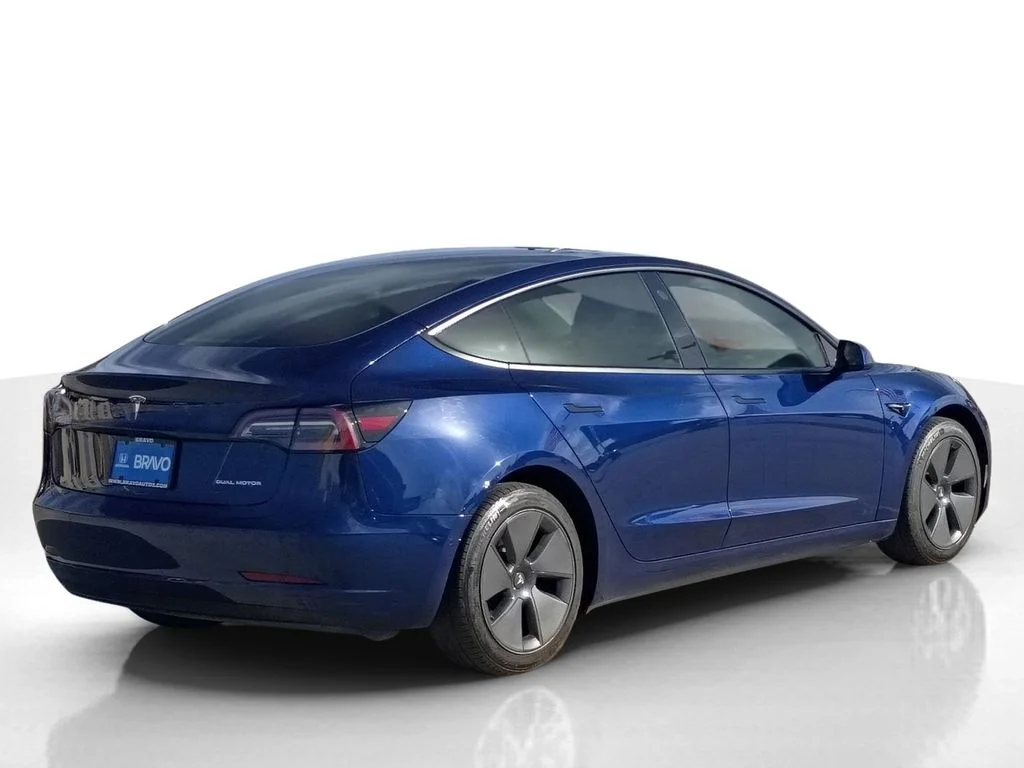Used 2022 Blue Tesla Long Range image 6