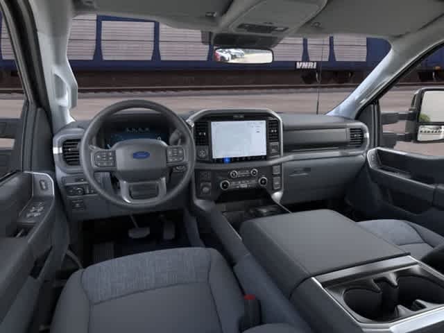 New 2026 Agate Black Metallic Ford XLT image 9