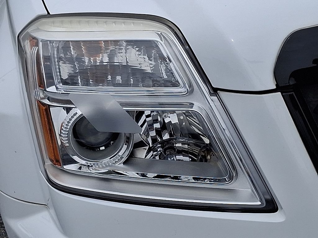Used 2017 Summit White GMC SLT image 9