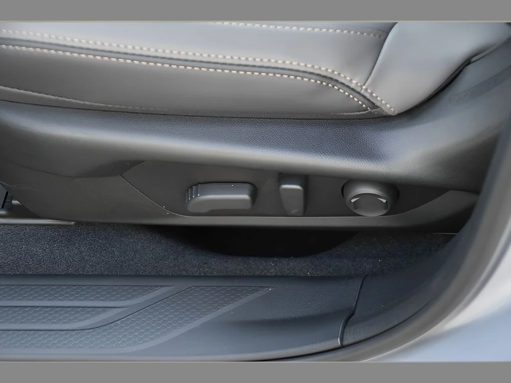 New 2026 ICE SILVER METALLIC Subaru Limited image 32