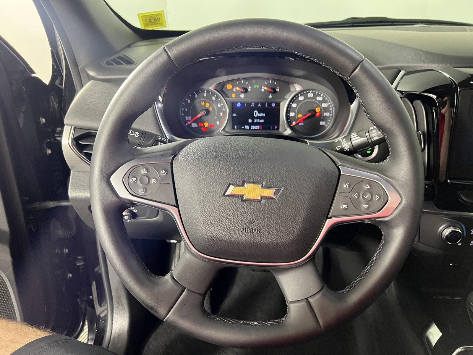 Used 2023 Mosaic Black Metallic Chevrolet LT Cloth image 17