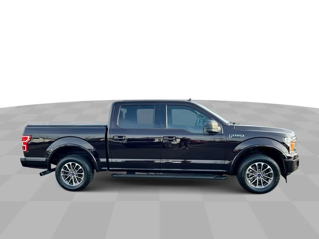 Used 2020 Red Ford XLT image 25