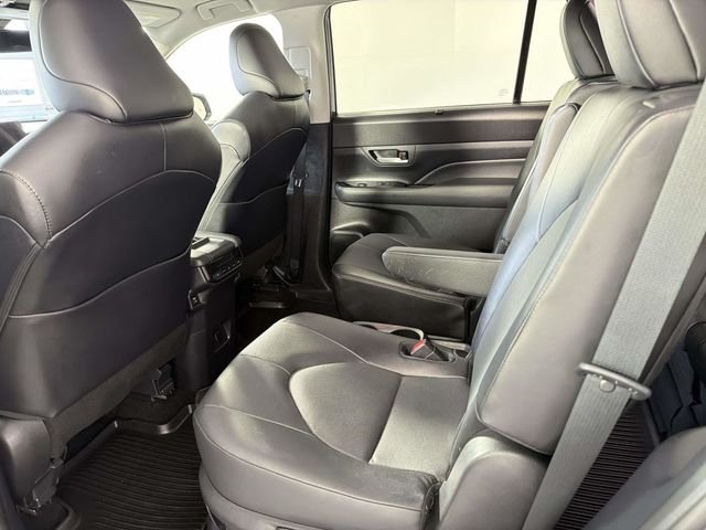 Used 2024 White Toyota XLE image 14