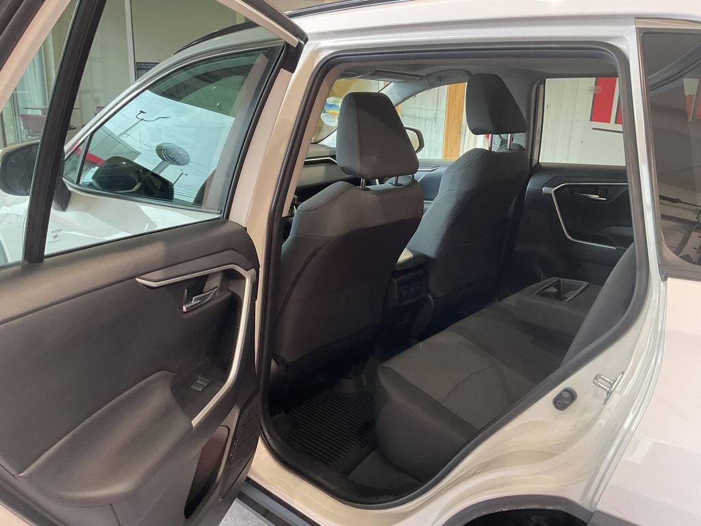 Used 2021 White Toyota XLE image 30
