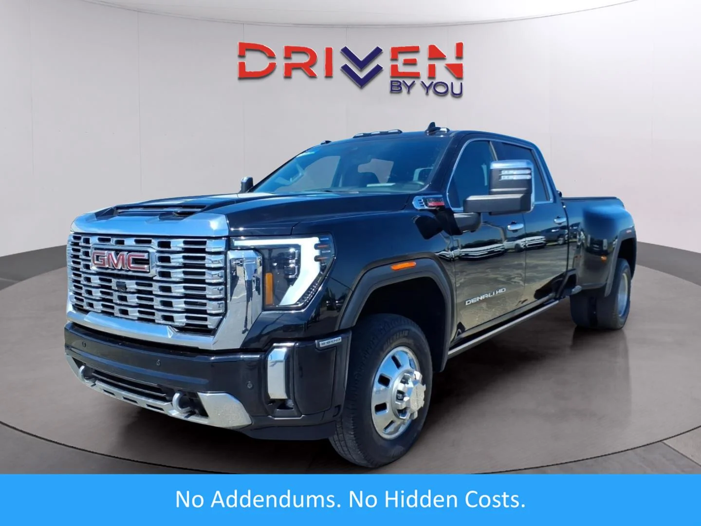 Used 2024 Onyx Black GMC Denali DRW image 1