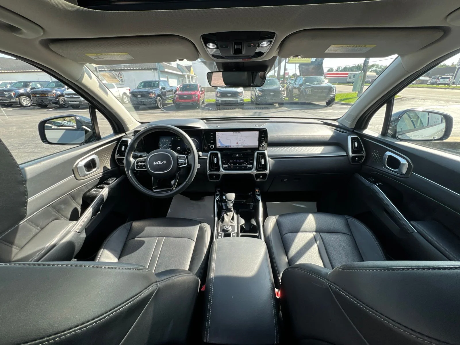 Used 2023 Wolf Gray Kia SX image 41