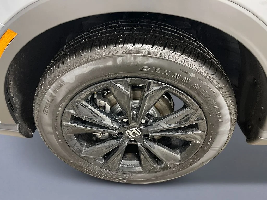 New 2026 Urban Gray Pearl Honda Touring image 11