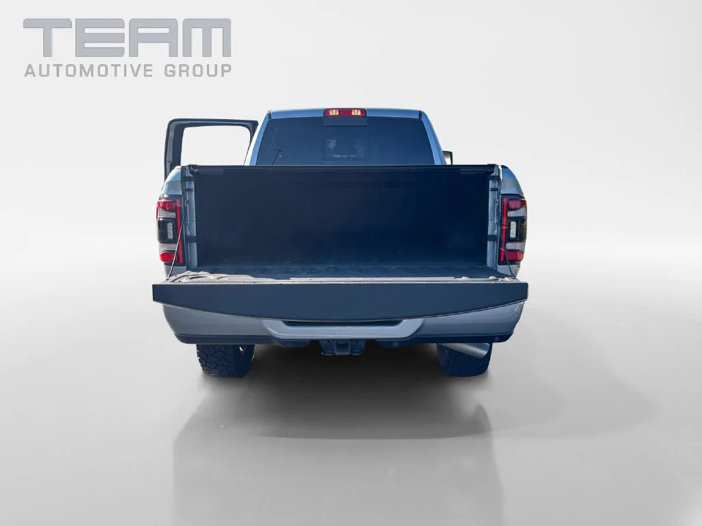 Used 2024 Silver Ram Laramie image 29