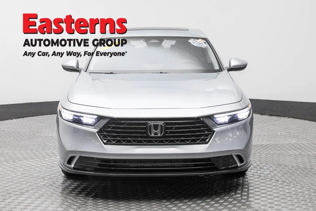 Used 2024 Silver Honda EX image 2